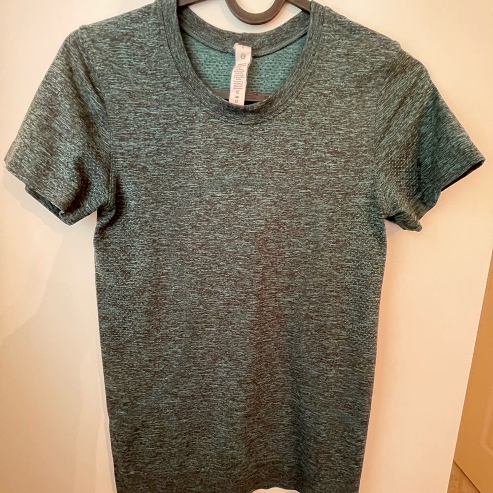Teal Lagoon/Black Lululemon Swiftly Breathe Short Sleeved Shirt